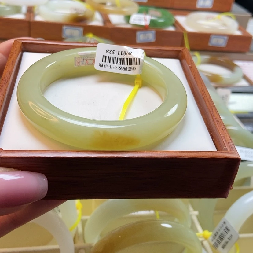 【闪购商品】和田玉手镯未镶嵌56.3