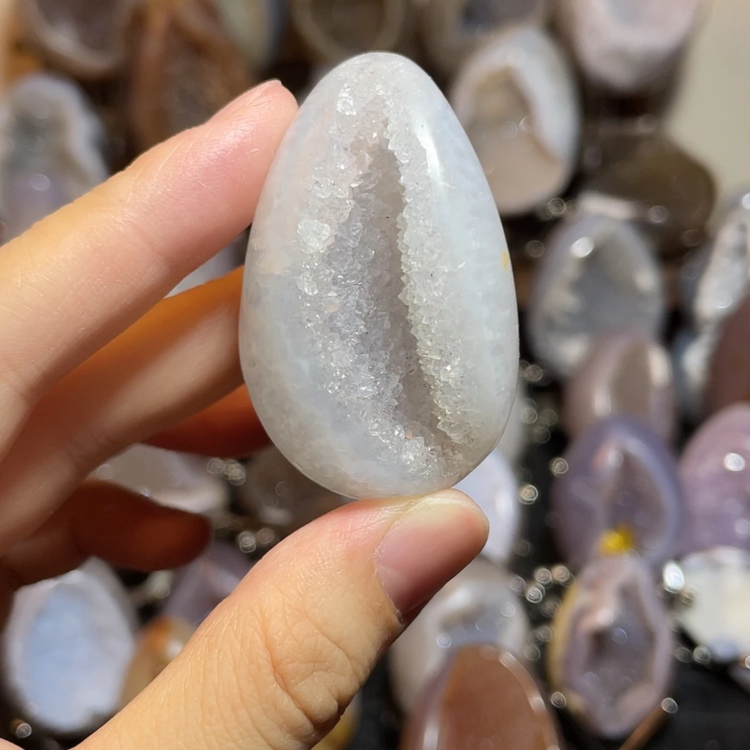 未镶嵌水晶大型摆件（非配饰）