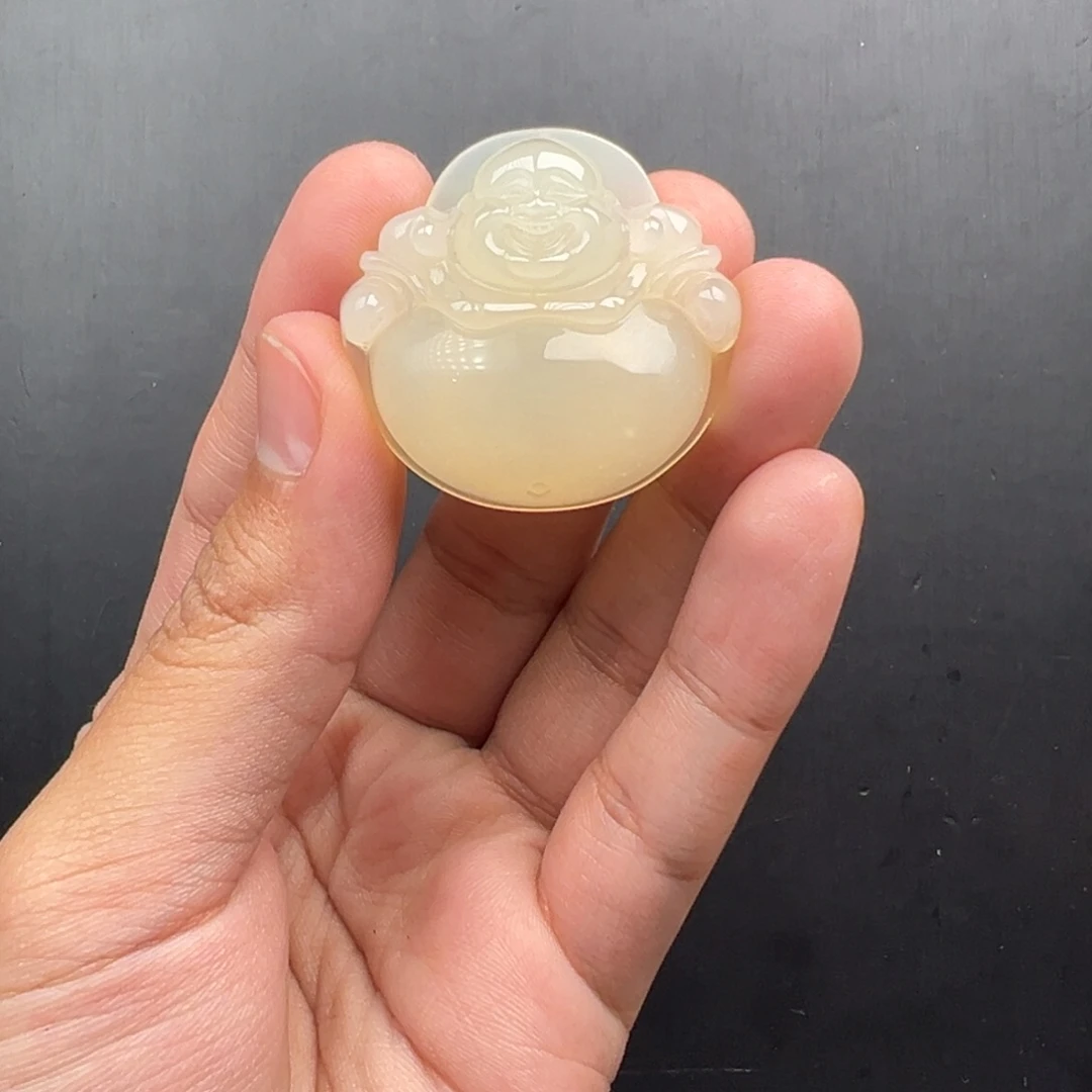 石英质玉（黄龙玉）未镶嵌颈饰