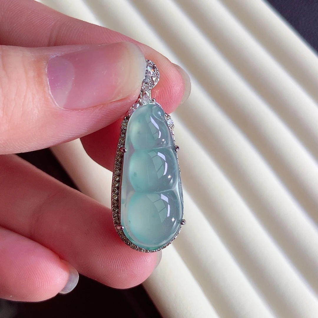 【闪购商品】颈饰未镶嵌翡翠天然