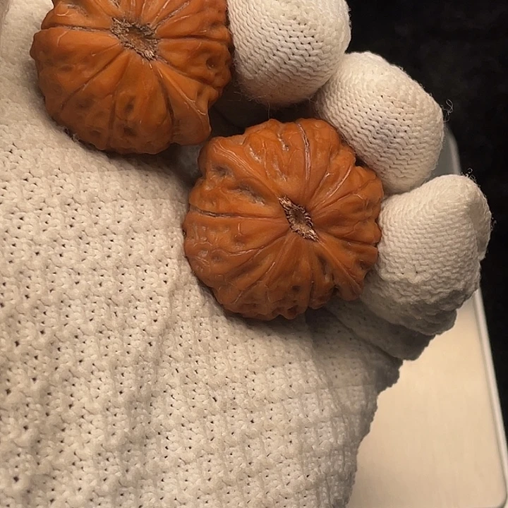 逆***、文玩核桃吊坠龙珠