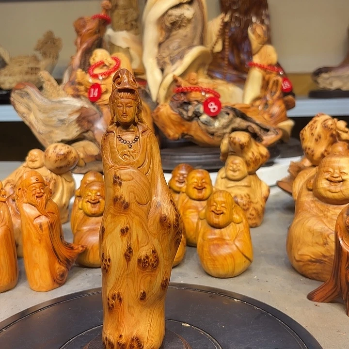 柏木太行崖柏观音摆件