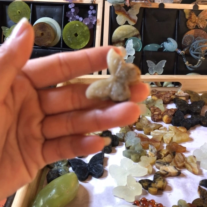 岫玉未镶嵌岫玉挂件