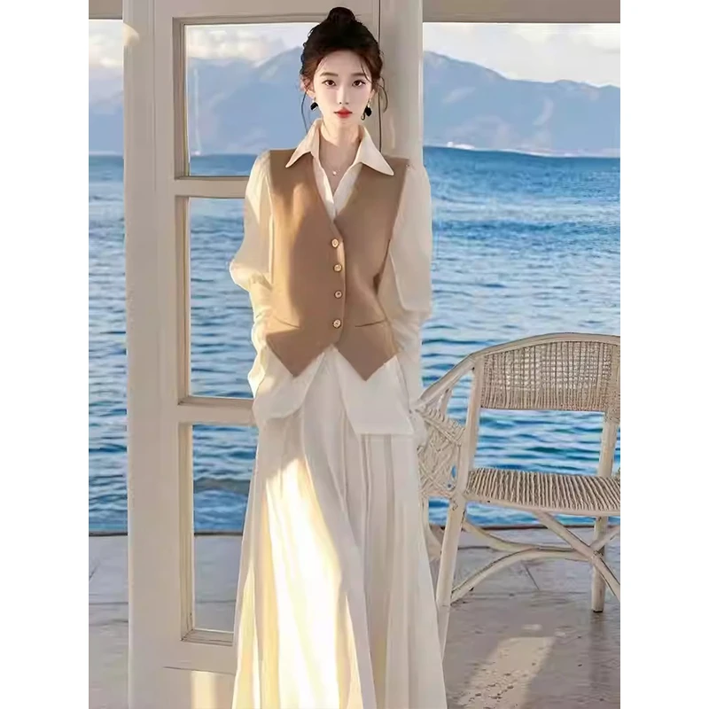 2025春季一整套穿搭高级感气质时尚小香风杏色马甲衬衫半身裙套装