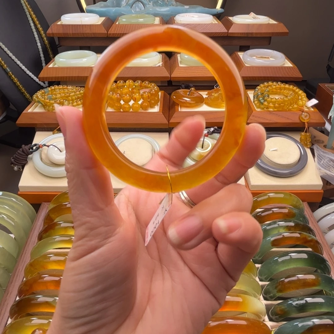 蛇纹石玉未镶嵌手镯51