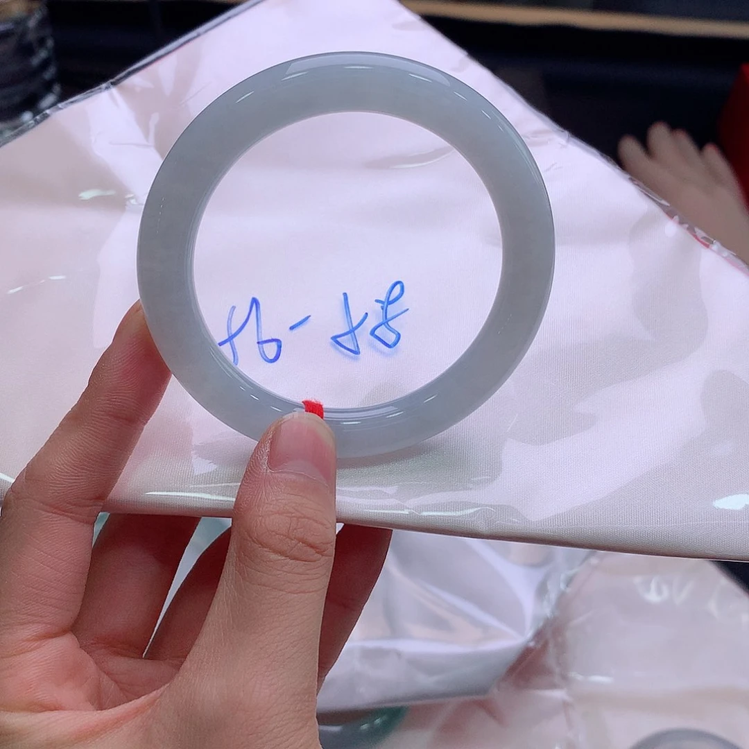 未镶嵌手镯翡翠翡翠