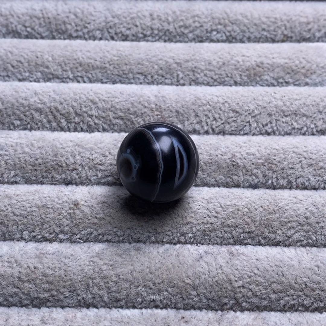 玛瑙/玉髓颈饰未镶嵌人****）