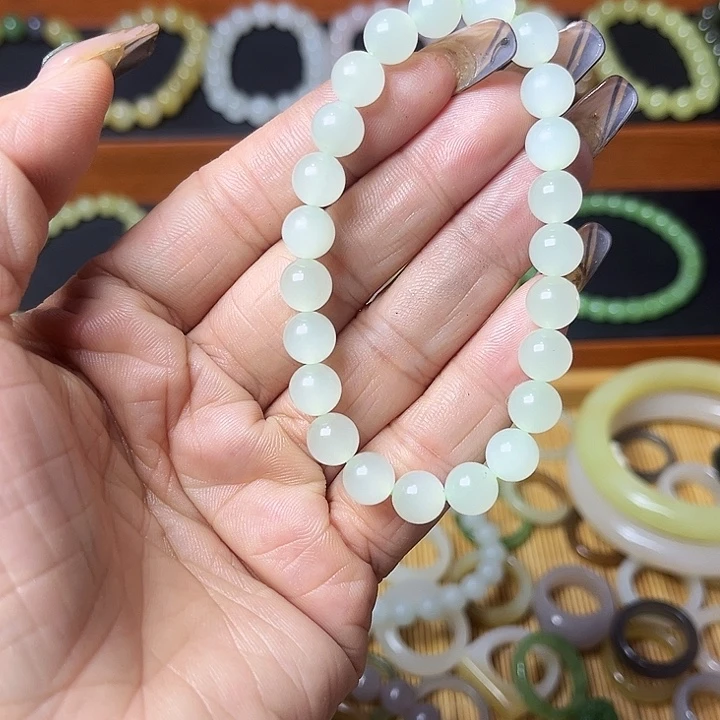 和田玉未镶嵌手串