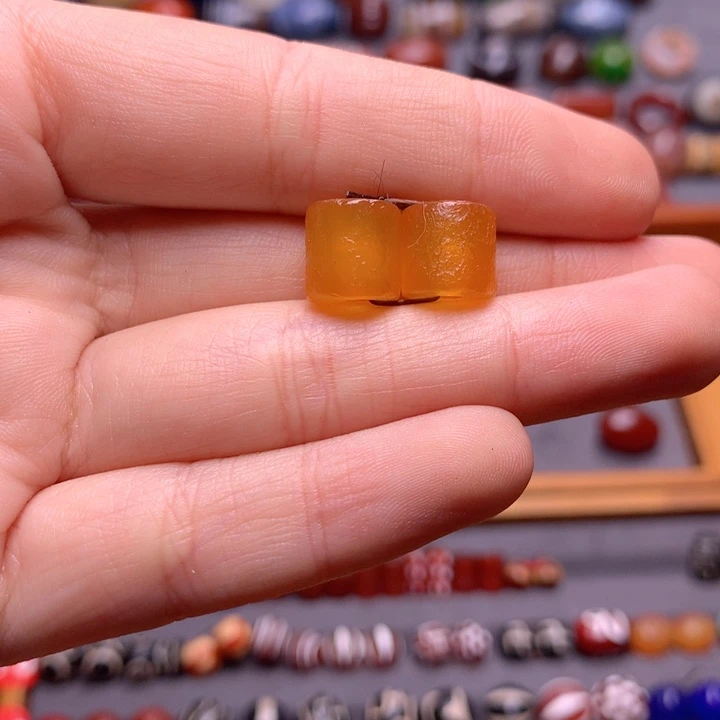 玛瑙/玉髓颈饰未镶嵌幸*猪