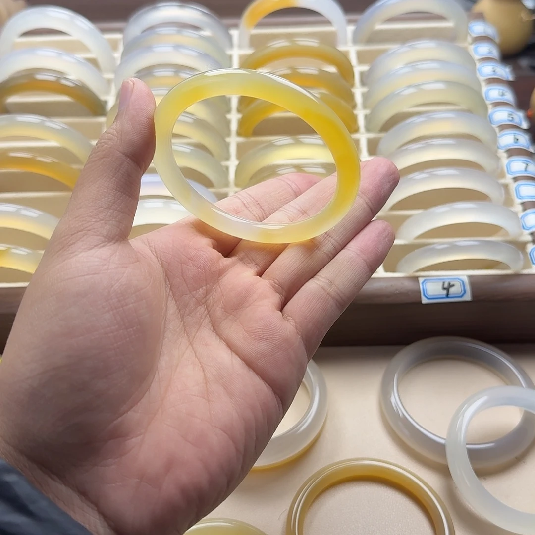 玛瑙/玉髓未镶嵌手镯60.7圈口