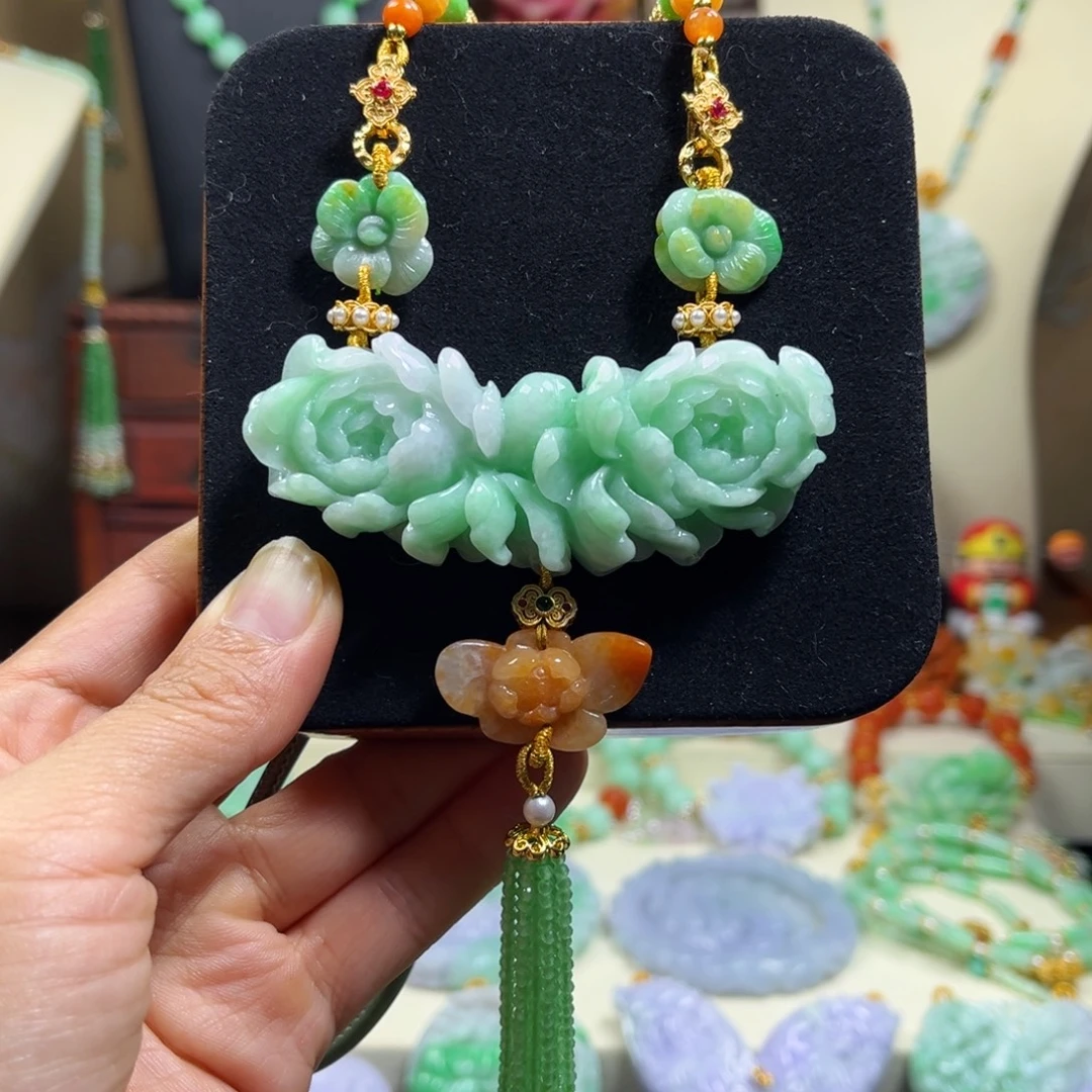 翡翠未镶嵌颈饰天然翡翠