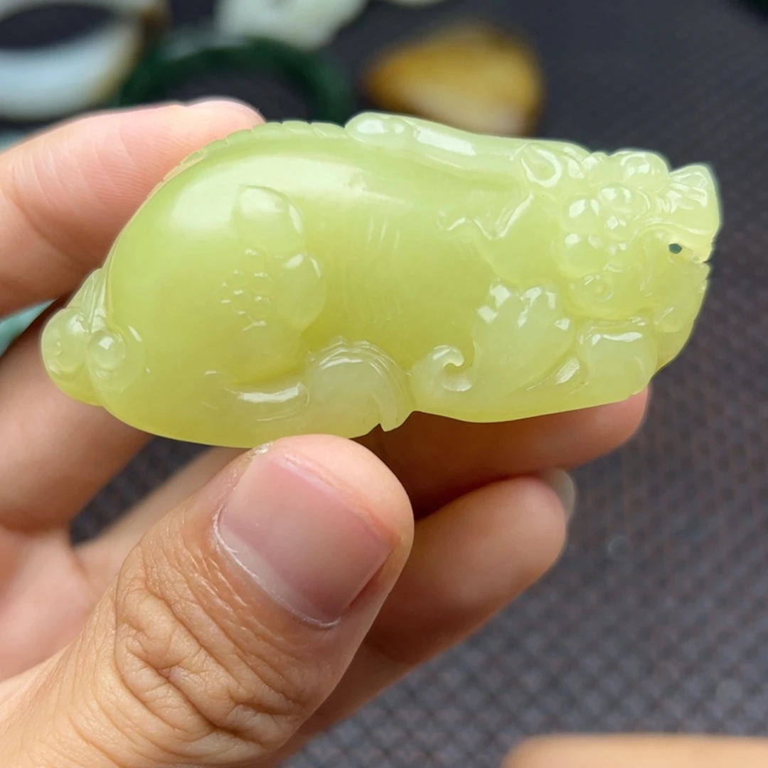 未镶嵌和田玉挂件