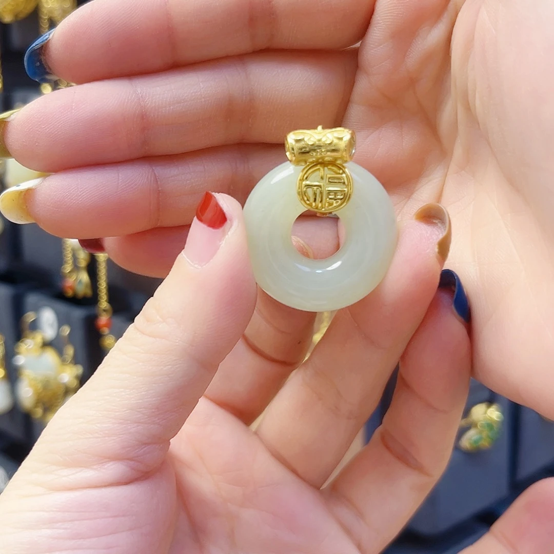 和田玉银S925镀金镶嵌颈饰