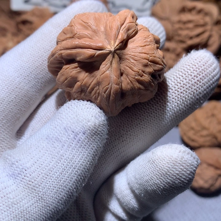 文玩核桃吊坠阿*文玩核桃有黄尖