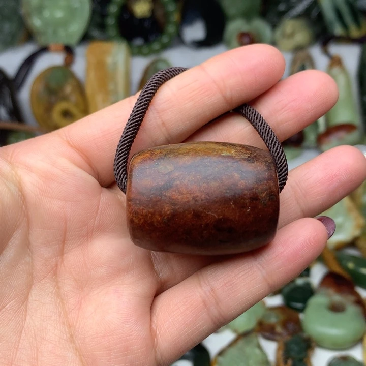 岫岩河磨玉（透闪石质玉）挂件未镶嵌