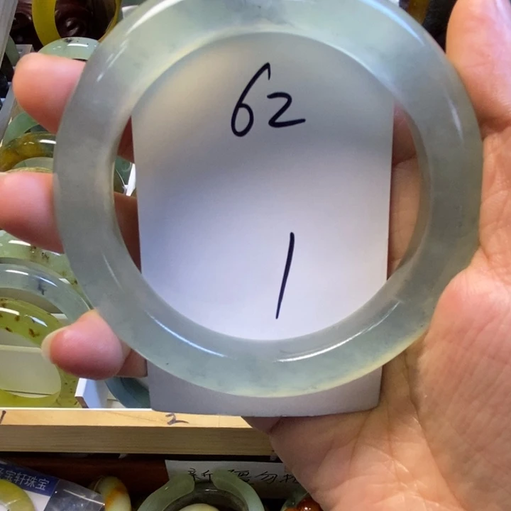 洁***宝蛇纹石玉未镶嵌手镯