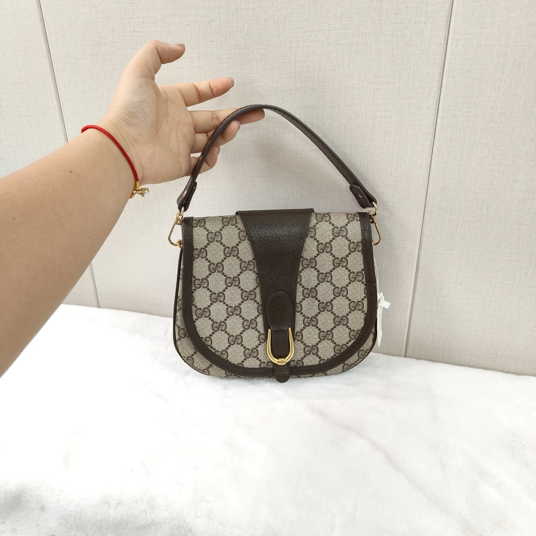 95新 GUCCI/古驰 暮野W/古驰斜挎包/26067