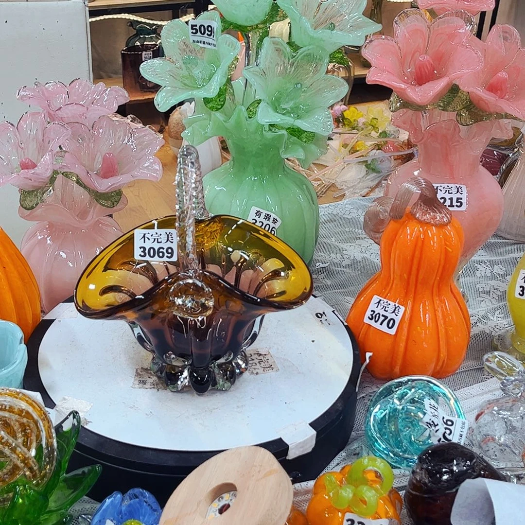 3069 家悦琉璃工艺品不完美