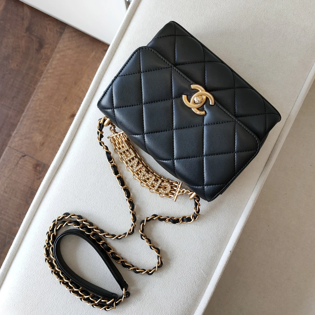 95新 Chanel/香奈儿 22S黑金水钻字母链条手柄方胖子斜挎包 48435