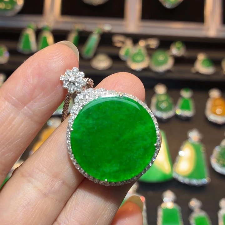 翡翠18K金镶嵌吊坠(不含链)翡翠