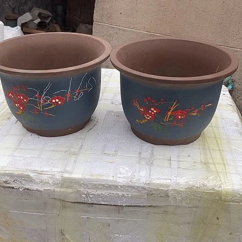 中国宜兴紫砂花盆，