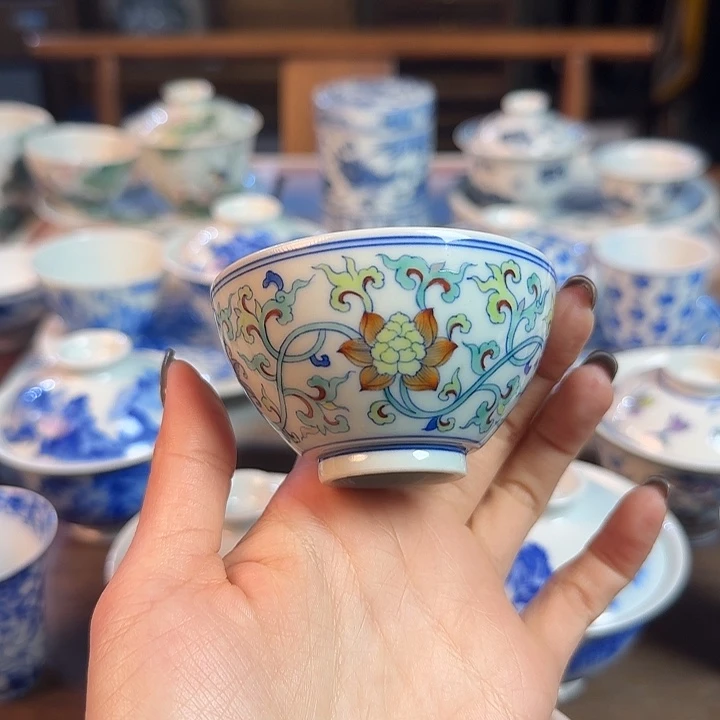 名窑口 斗彩缠枝花卉主人杯