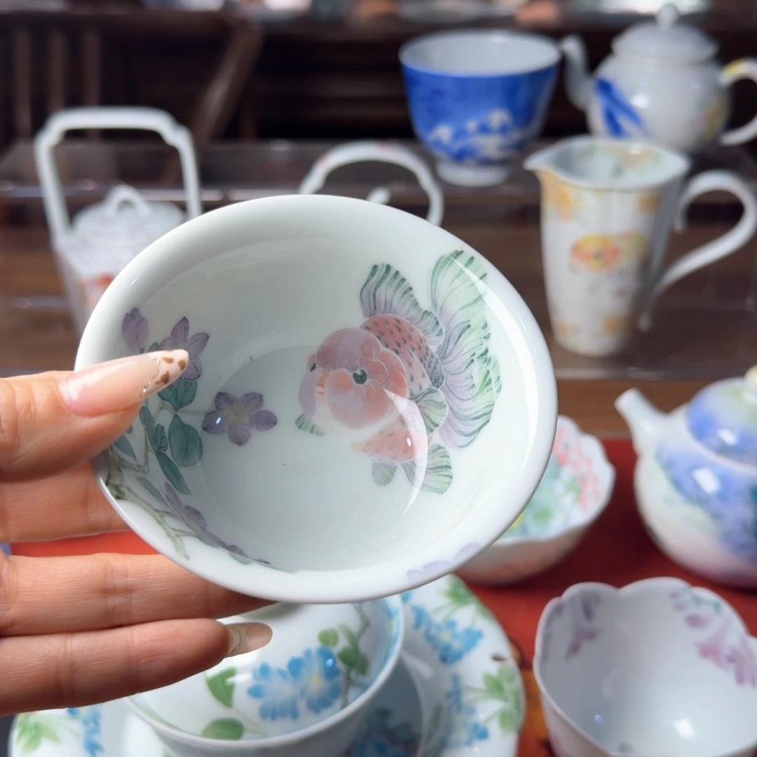 赐闲堂紫色压手杯杯