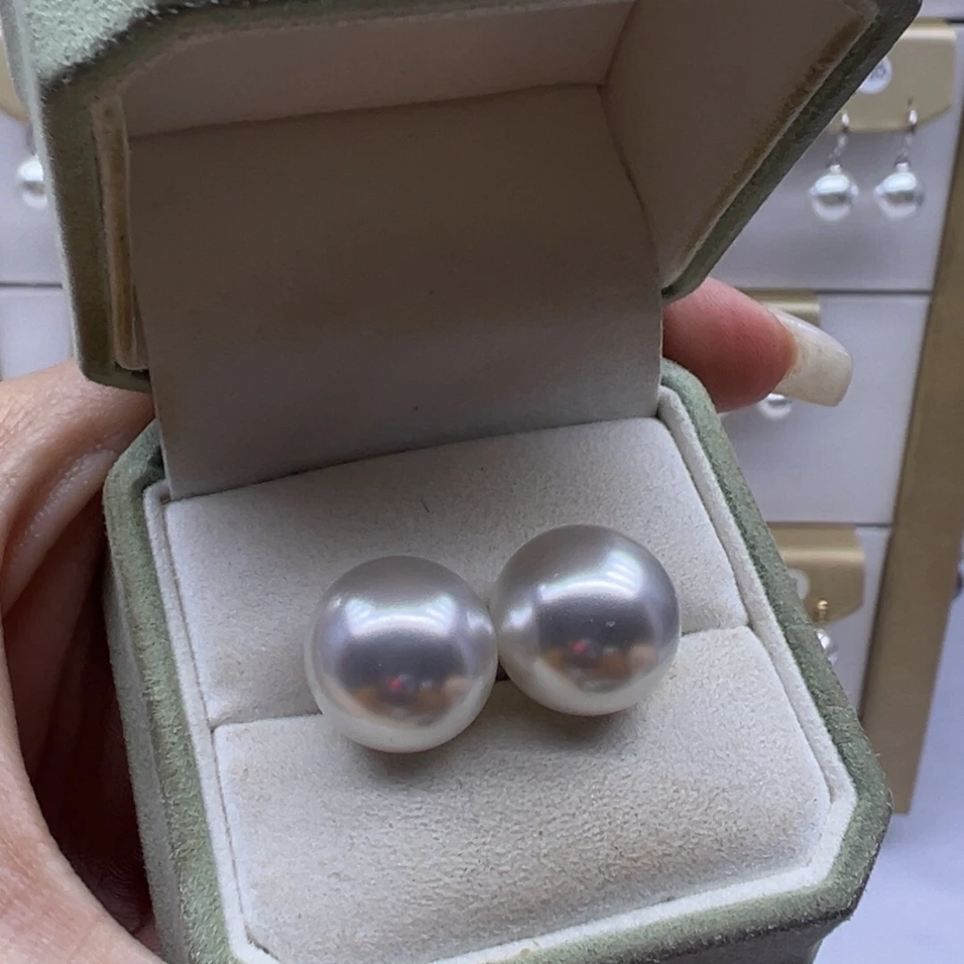 淡水珍珠银S925镶嵌耳饰