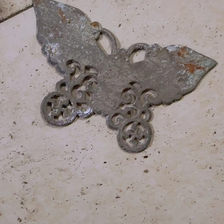 卢氏黑黄檀（大叶紫檀）饥***狼