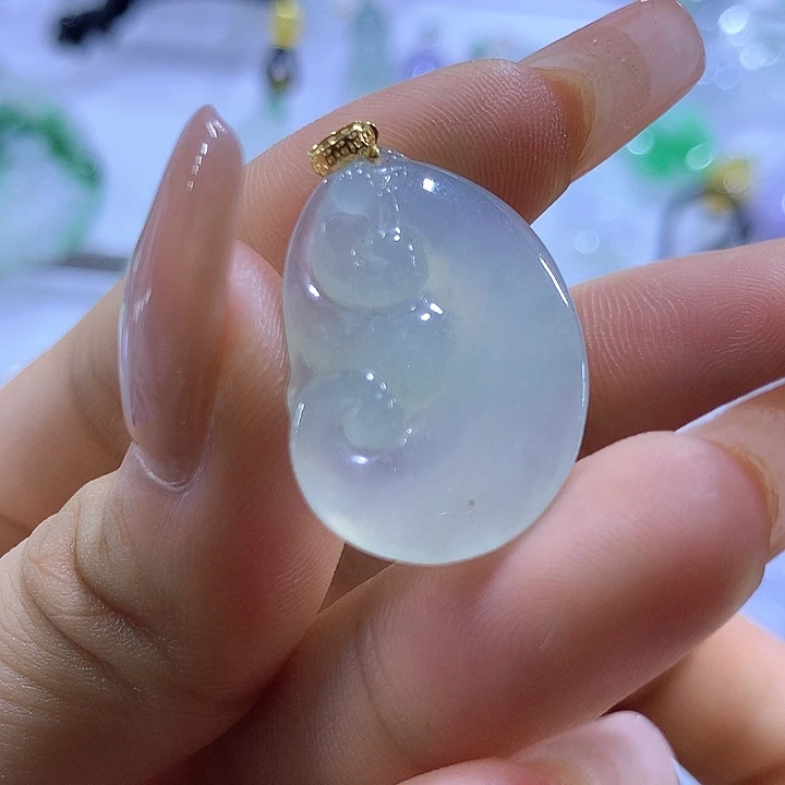 翡翠18K金镶嵌颈饰天然翡翠A货吊坠