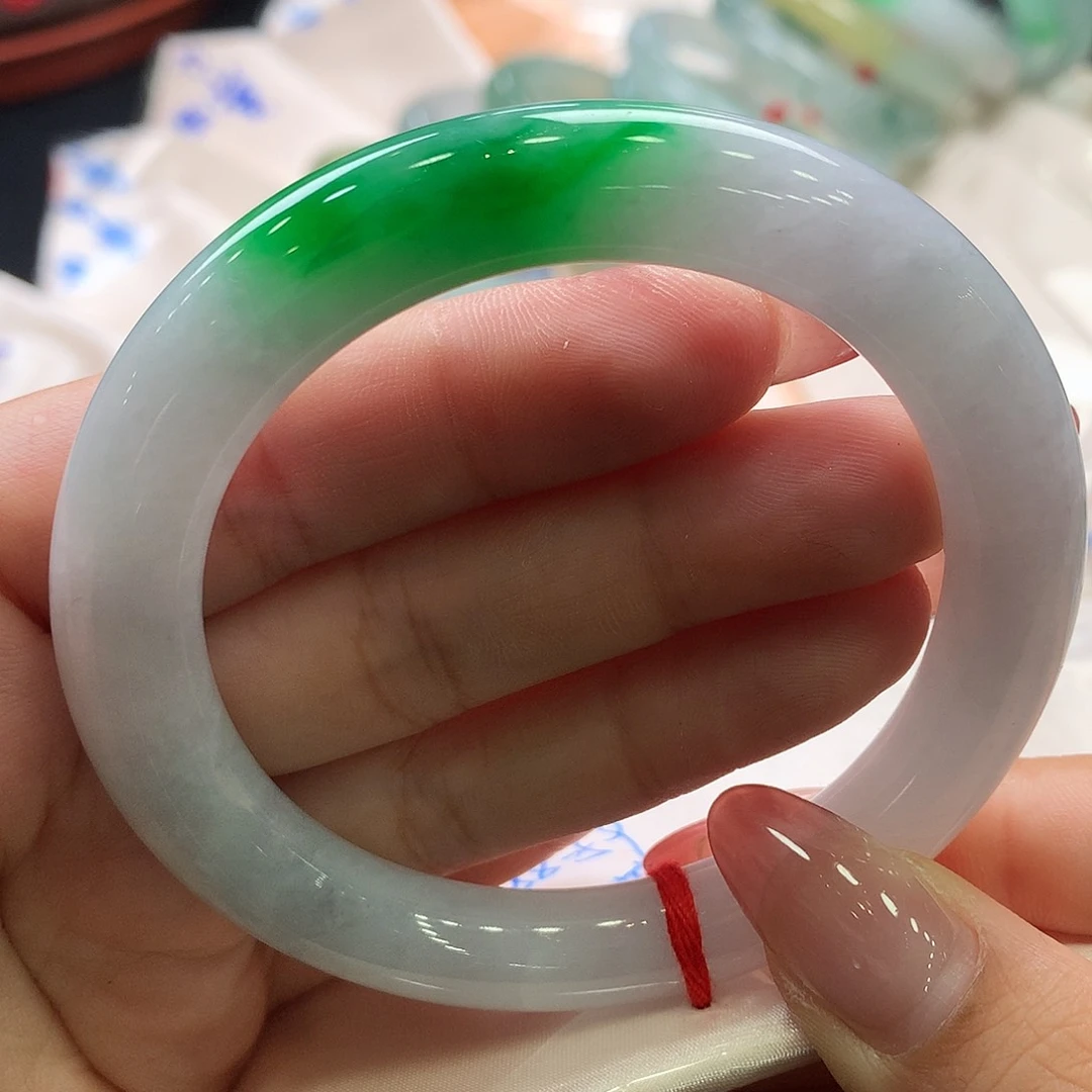 翡翠手镯未镶嵌58圆