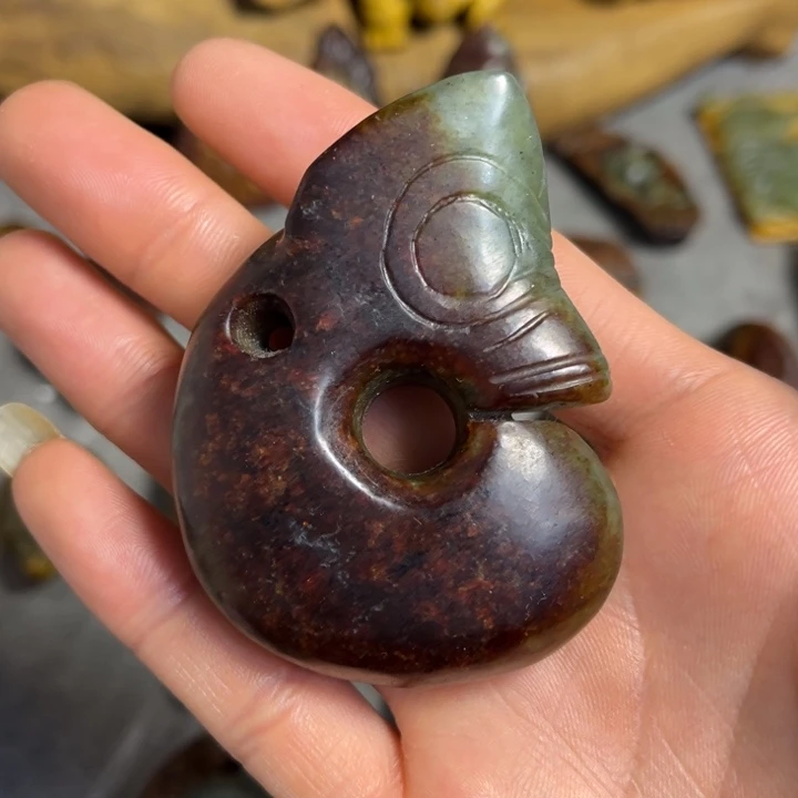 岫岩河磨玉（透闪石质玉）未镶嵌把件