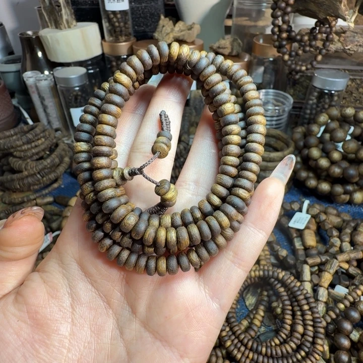 ****。沉香沉香碎屑06虫漏算盘海南老白奇多圈