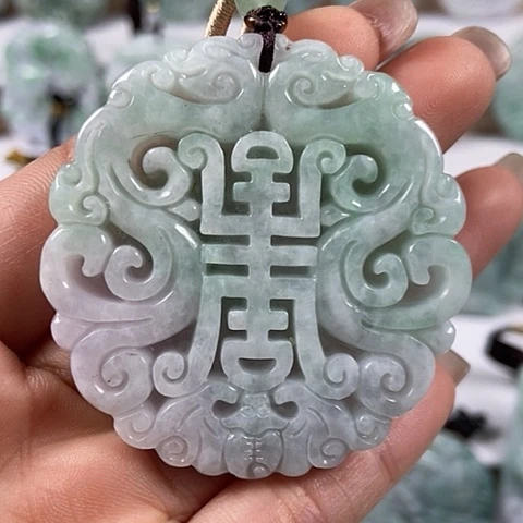 翡翠颈饰未镶嵌仿古龙行天下