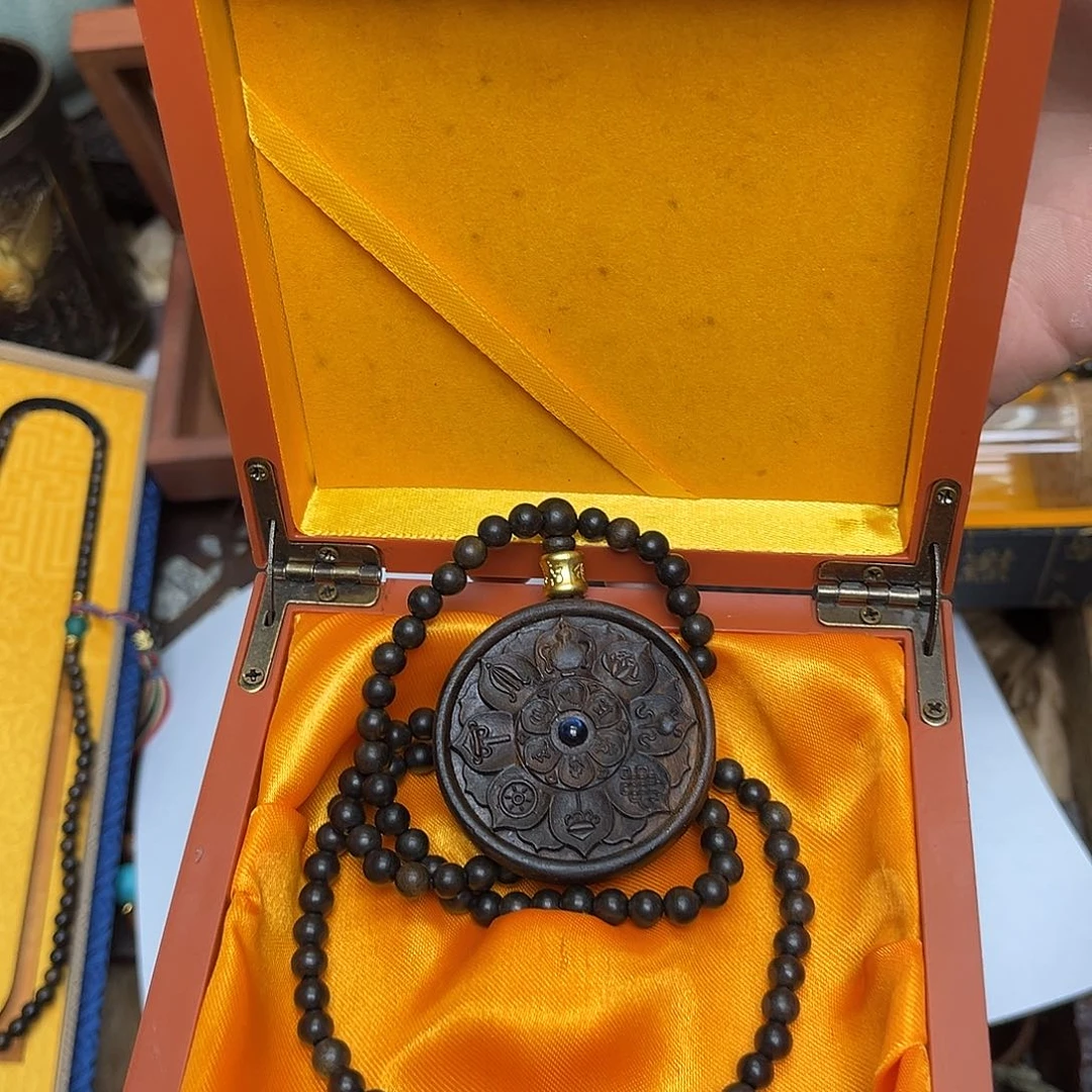 大叶紫檀（黑酸枝木类）