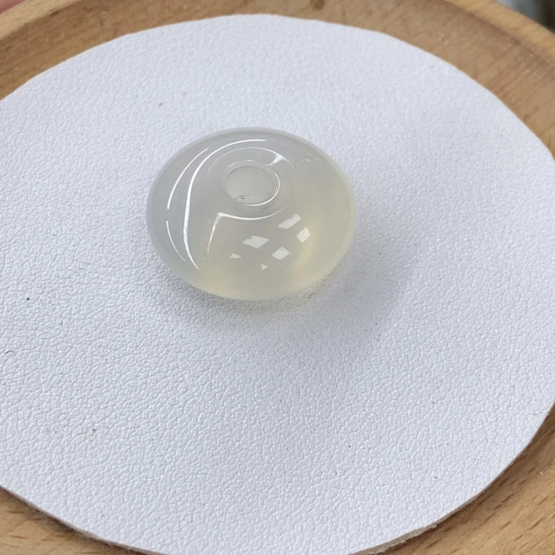 未镶嵌手镯石英质玉