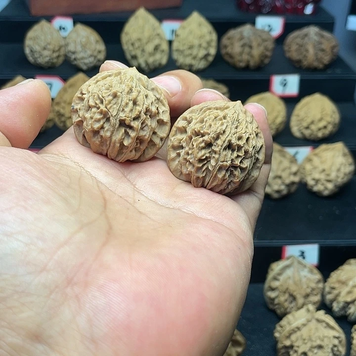 【闪购商品】文玩核桃把件宫灯36尺