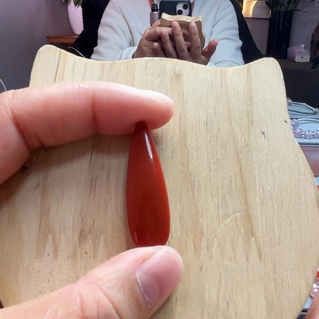 南红玛瑙合金颈饰