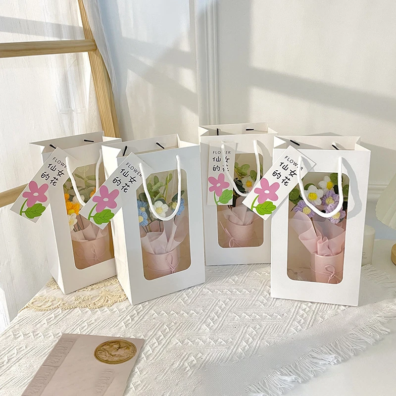 520儿童节礼物女神节可爱毛线花抱抱桶花束精美手提式手捧花礼袋