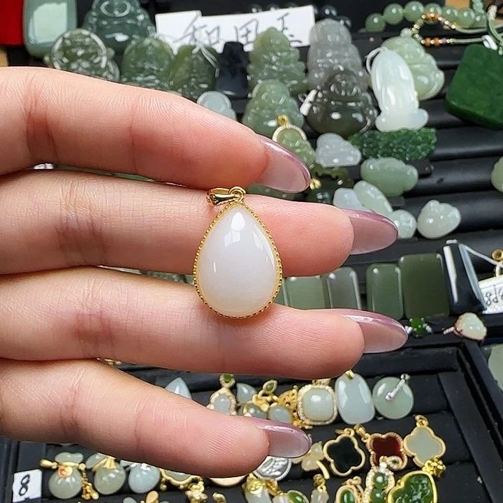 颈饰银S925镶嵌和田玉