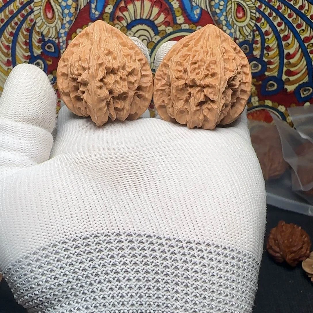 文玩核桃把件火焰