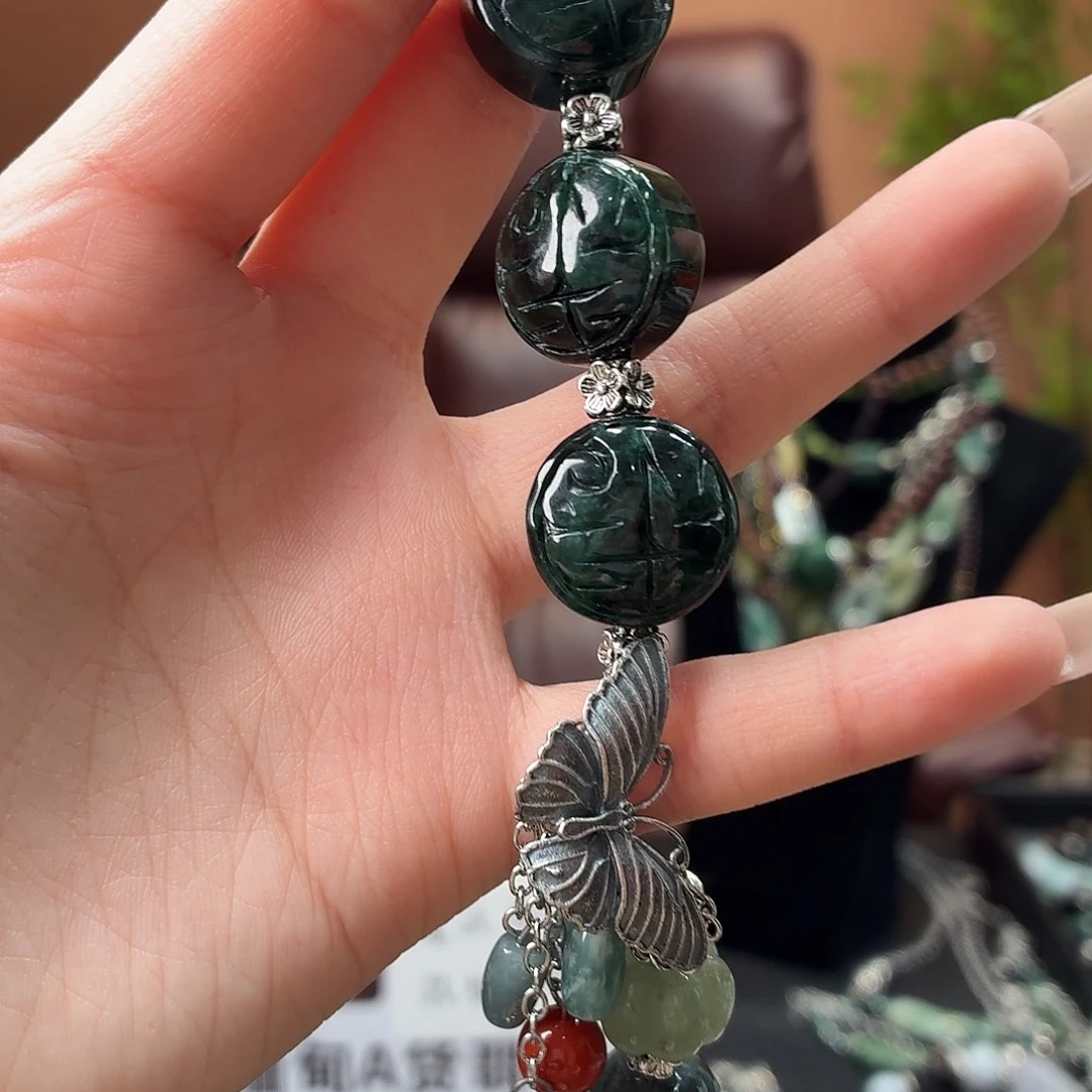 翡翠未镶嵌耳饰手串