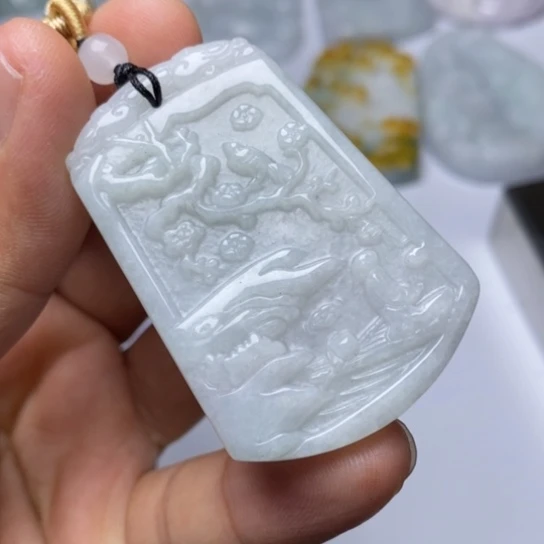 翡翠未镶嵌颈饰翡翠