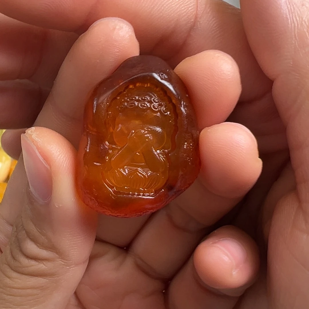 琥珀未镶嵌裸石琥珀