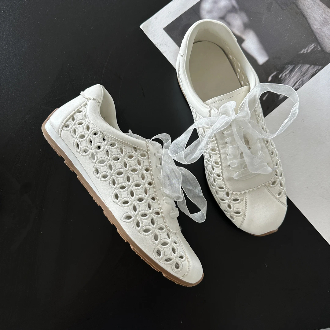 ShinyMuse定制高端线 欧货牛皮真皮绣花甜美系炒软休闲小白鞋