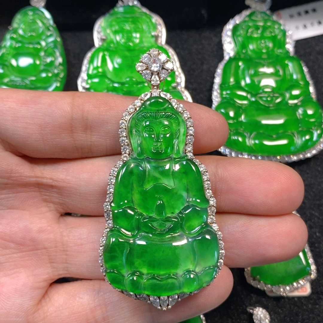 颈饰银S925镶嵌翡翠观音吊坠