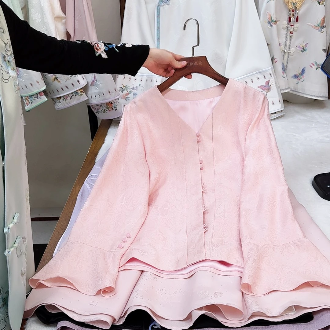 刺绣真丝粉色花罗v领上衣