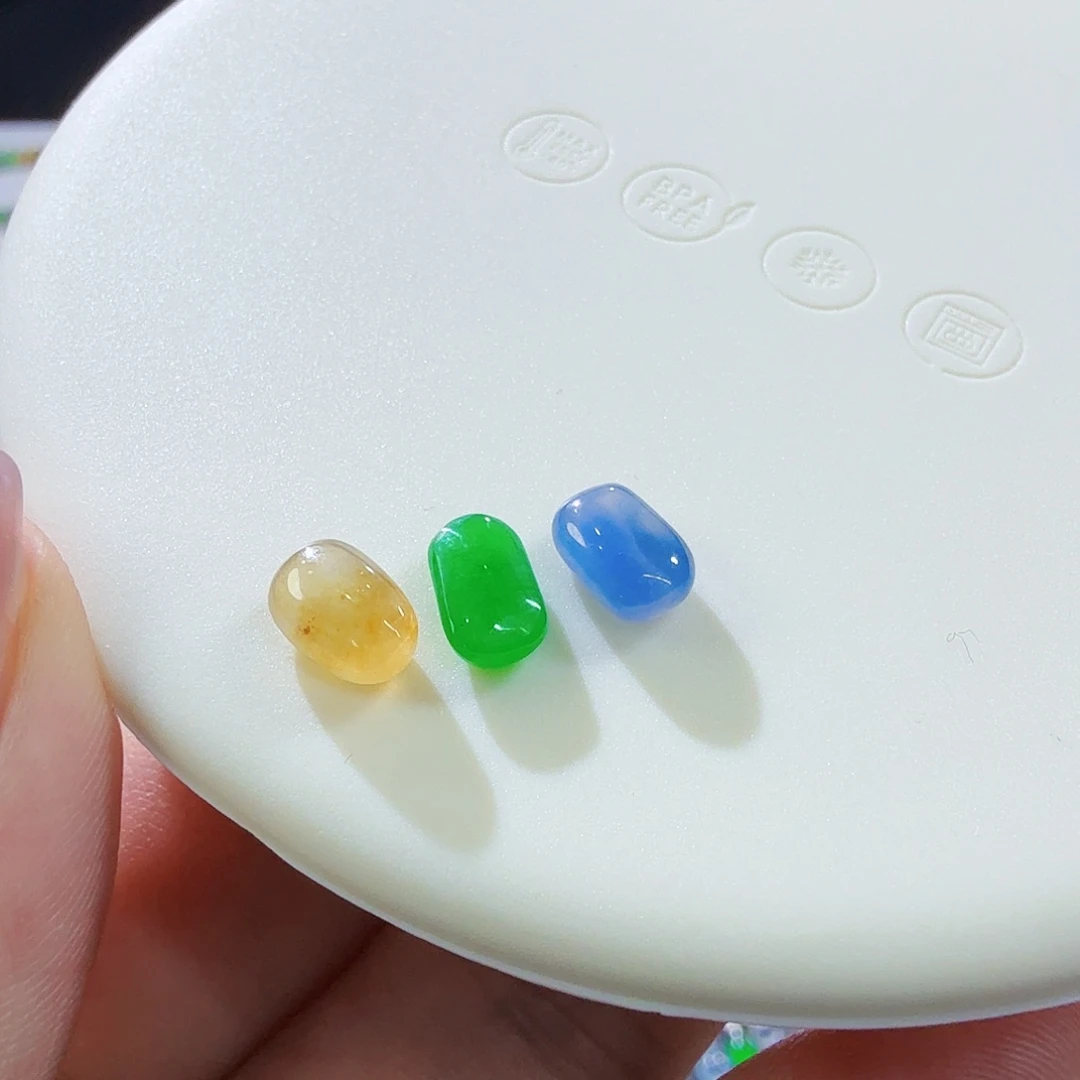 翡翠未镶嵌颈饰裸石