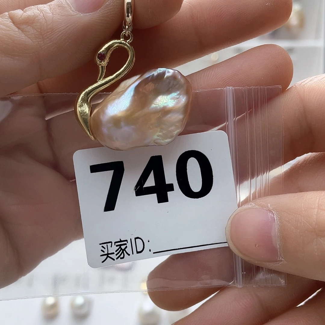 淡水珍珠未镶嵌颈饰凤**槃