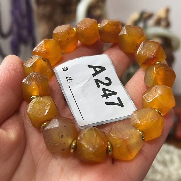 沉****玛瑙/玉髓未镶嵌颈饰